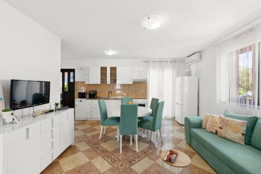 Apartmani Lorena Porec Exterior photo